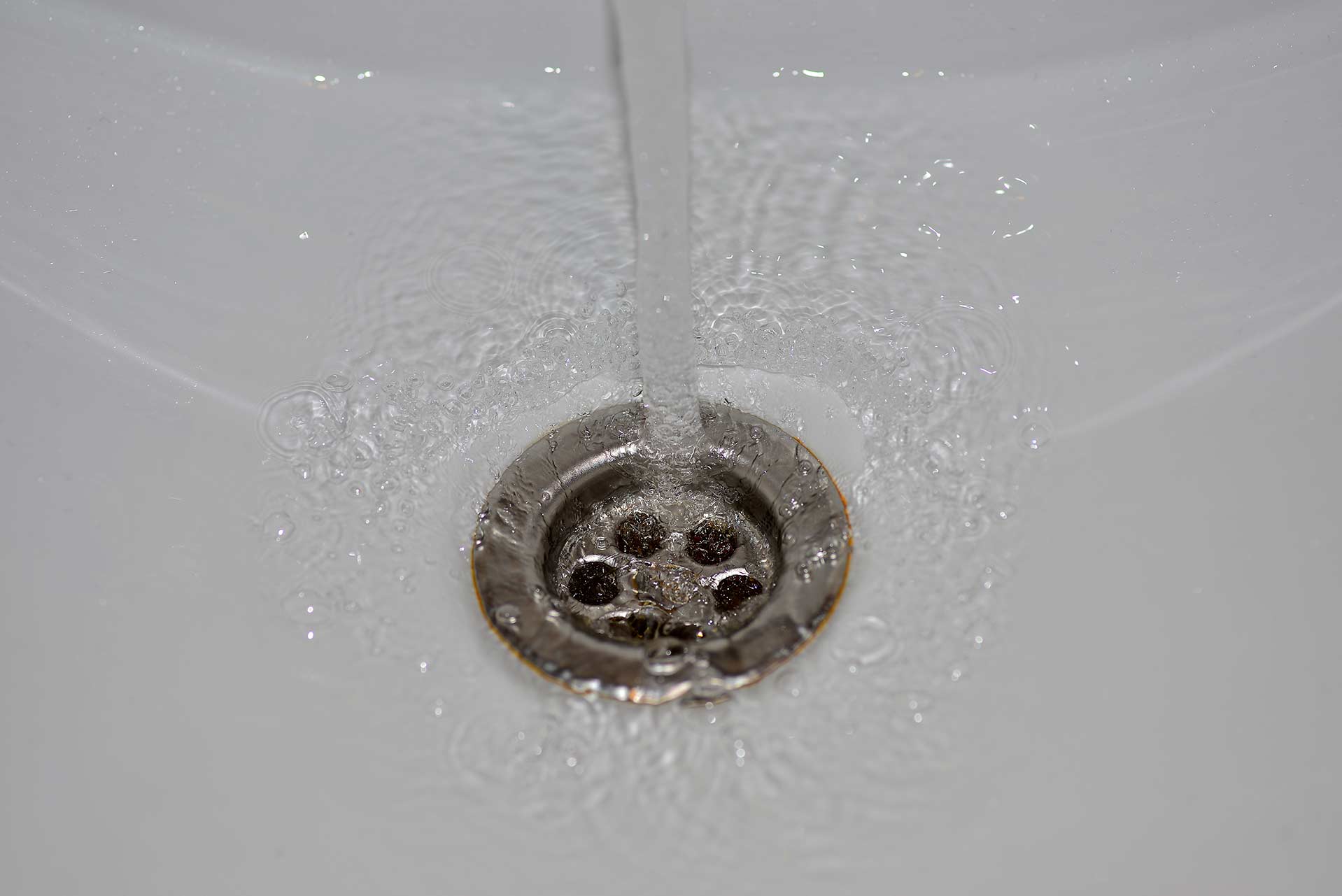 A2B Drains provides services to unblock blocked sinks and drains for properties in Beddington.